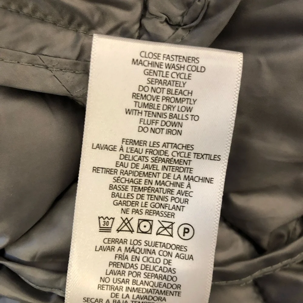 Lauren Ralph Lauren down hooded jacket. Size small. - Picture 11 of 16